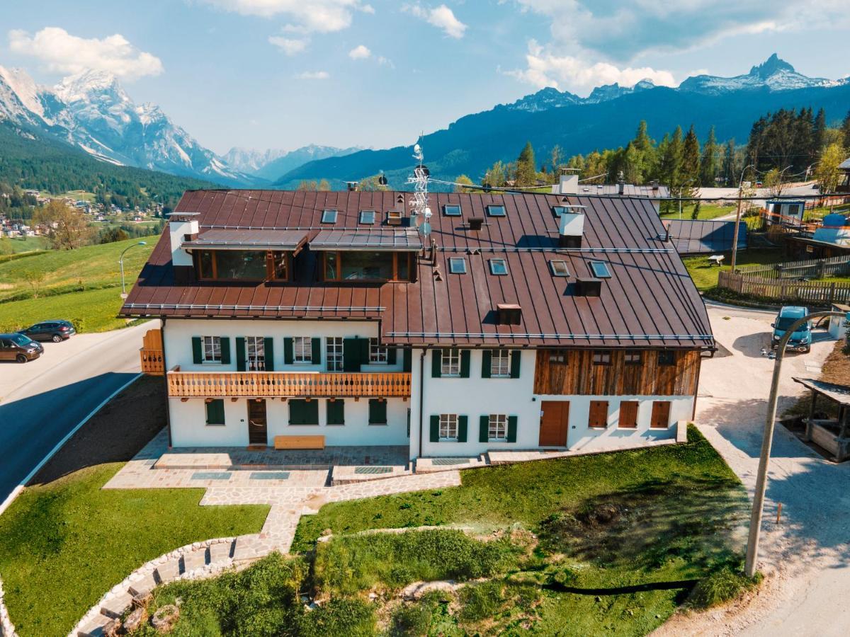 Chalet Socrepes - Dolomiti Skyline Cortina d'Ampezzo Exterior photo